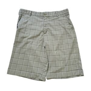Nike Golf‎ Size L Men's Beige Check Plaid Stretch Lightweight Chino Shorts